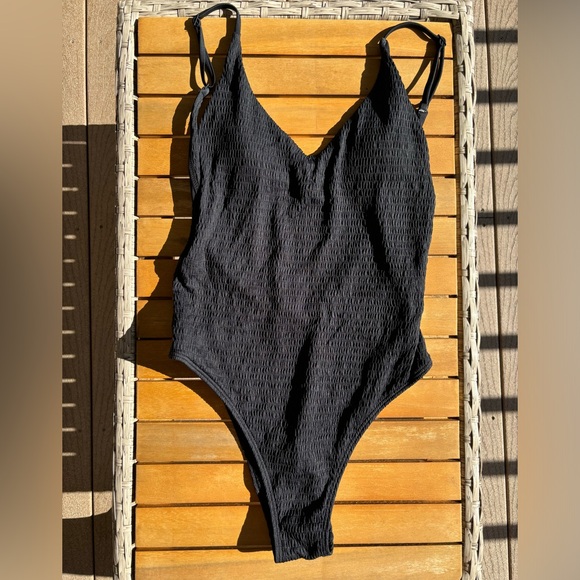 Aerie one piece swimsuit - Picture 1 of 4